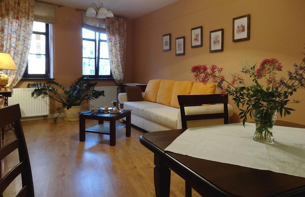 Apartamenty Centrum Villa Perla 옐레니아구라 객실 사진